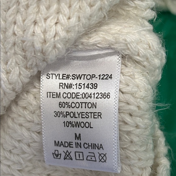 Sweater with shredded sleeves - Picture 5 of 8